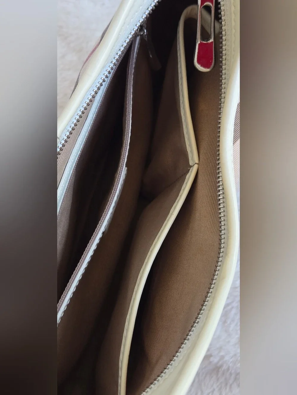 BURBERRY Vintage House Check White Leather Hobo Shoulder Bag with Dust Bag